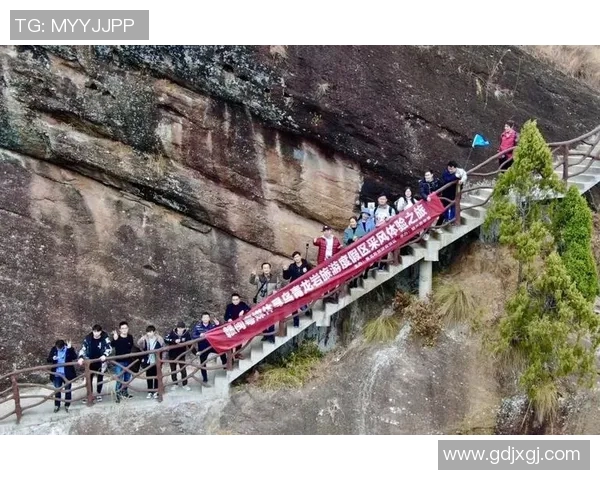 群马温泉与冈山绿的魅力对比探讨与旅游推荐