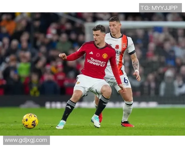 英超激战诺维奇主场迎战曼联精彩直播全程回顾与分析