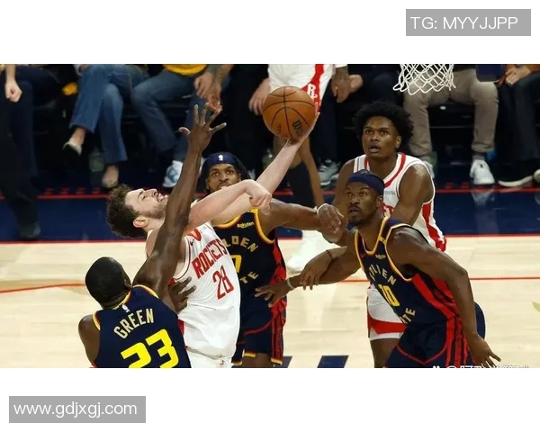 2009年勇士与火箭激战回顾球场上的激情与荣耀交织的经典对决