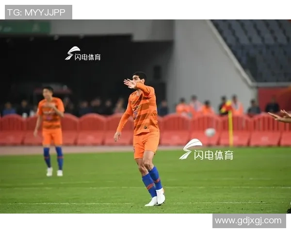 亚冠激战鲁能迎战庆南全力争胜力争小组出线机会