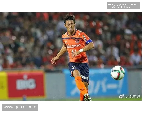 山口雷法与岐阜的激烈对决揭示了足球战术的魅力与团队精神 山口雷法与岐阜的激烈对决揭示了足球战术的魅力与团队精神