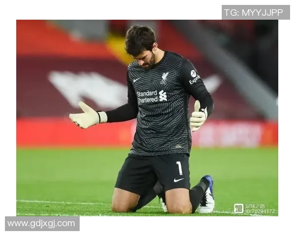 库尔图瓦：从守门员到传奇的足球之路与荣耀时刻