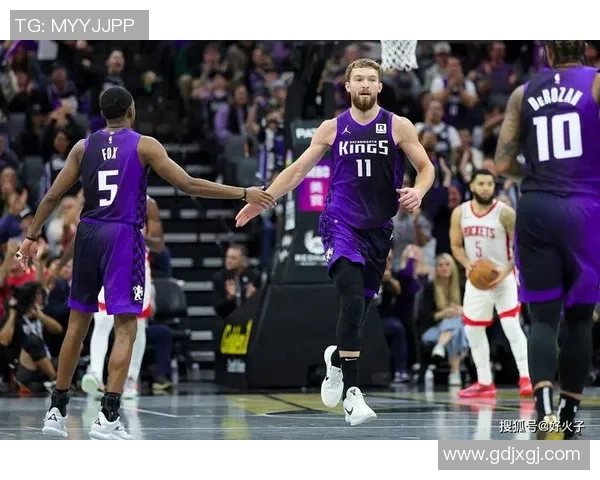 德阿隆福克斯引领国王队崛起成NBA新星的奋斗历程与未来展望 德阿隆福克斯引领国王队崛起成NBA新星的奋斗历程与未来展望