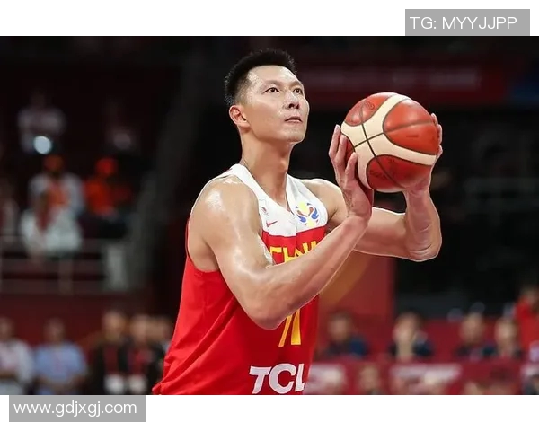 易建联:从篮球场上的传奇到社会公益的热心使者,见证中国体育的辉煌与责任 易建联:从篮球场上的传奇到社会公益的热心使者,见证中国体育的辉煌与责任