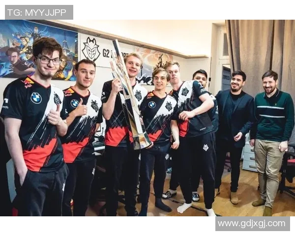 EDG战队在CSGO赛事中的灵活性引发热议与争议分析 EDG战队在CSGO赛事中的灵活性引发热议与争议分析