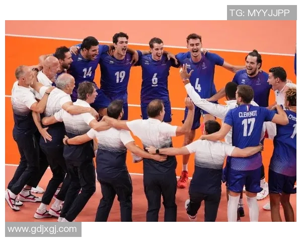 南京排球队防反战术解析与赛场表现的深度剖析 南京排球队防反战术解析与赛场表现的深度剖析