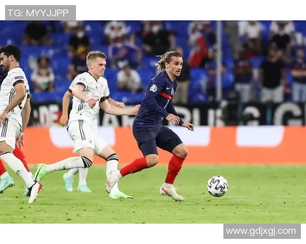 十月十六日法国与德国足球友谊赛精彩对决引发球迷热议 十月十六日法国与德国足球友谊赛精彩对决引发球迷热议