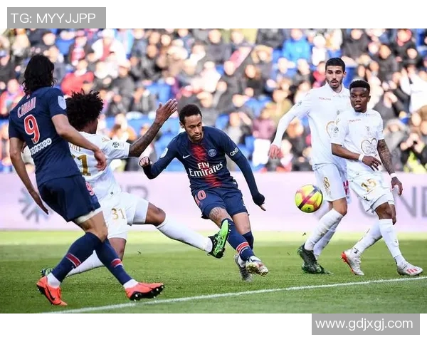 塞萨洛尼与本菲卡激战正酣谁能在欧战中笑到最后