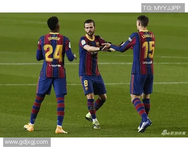 巴萨对阵埃瓦尔的音乐盛宴:激情与旋律交织的足球之夜