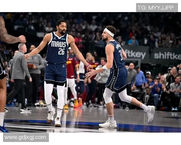 独行侠与掘金精彩对决回放全景解析与赛后点评 独行侠与掘金精彩对决回放全景解析与赛后点评