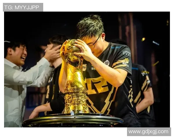 RNG战队的荣耀与挑战:CSGO赛场上的奋斗与成长之路 RNG战队的荣耀与挑战:CSGO赛场上的奋斗与成长之路